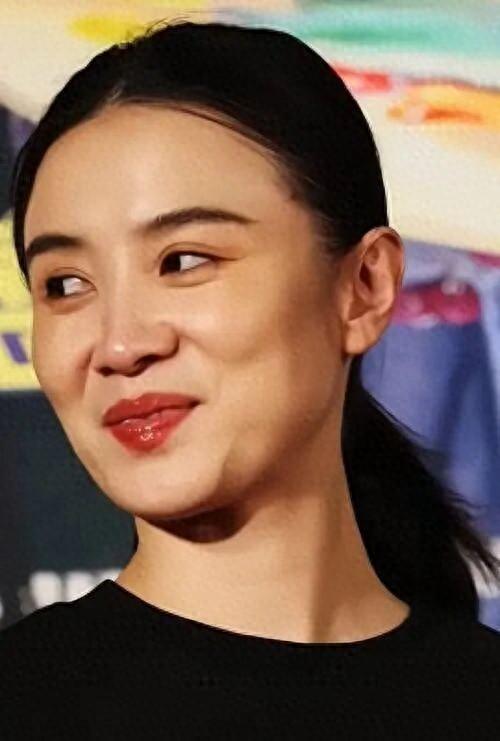 配资炒股流程 娱乐圈炸锅：宋佳王伟隐婚2年，被曝生活细节才真相大白！